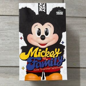 Disney Mickey Family Keychain - confirmed Mickey